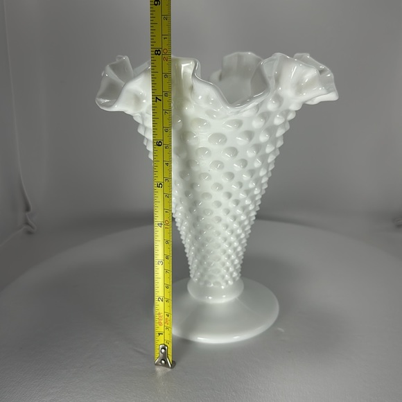 Vintage Milk Glass Hobnail Vase - Picture 12 of 17